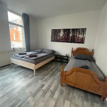 Schoenes Einfaches Zentrales Zimmer In Oldenburg Apartman Kültér fotó