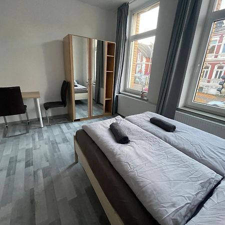 Schoenes Einfaches Zentrales Zimmer In Oldenburg Apartman Kültér fotó