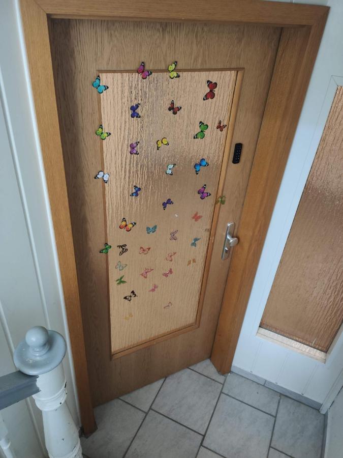 Schoenes Einfaches Zentrales Zimmer In Oldenburg Apartman Kültér fotó