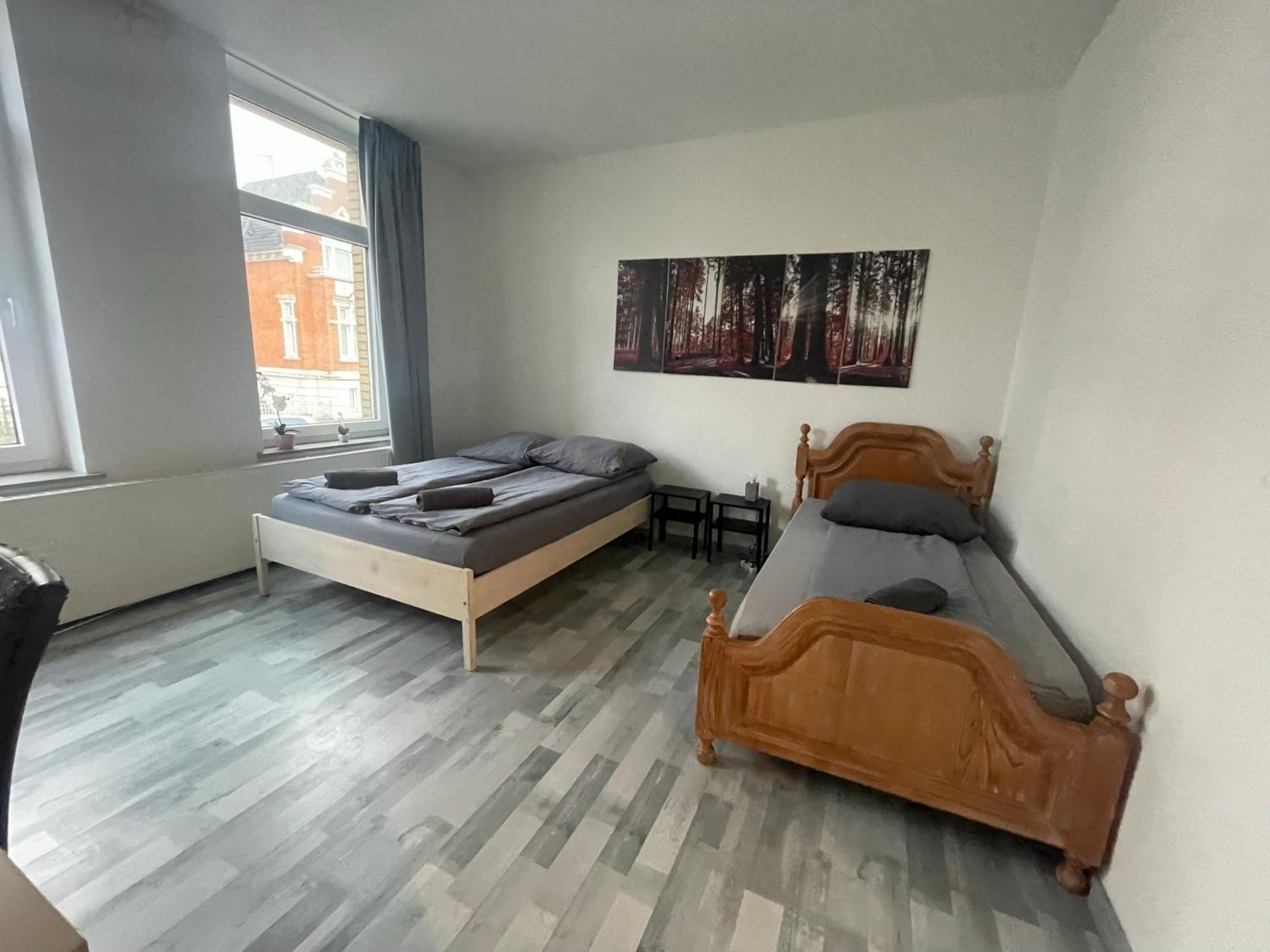 Schoenes Einfaches Zentrales Zimmer In Oldenburg Apartman Kültér fotó